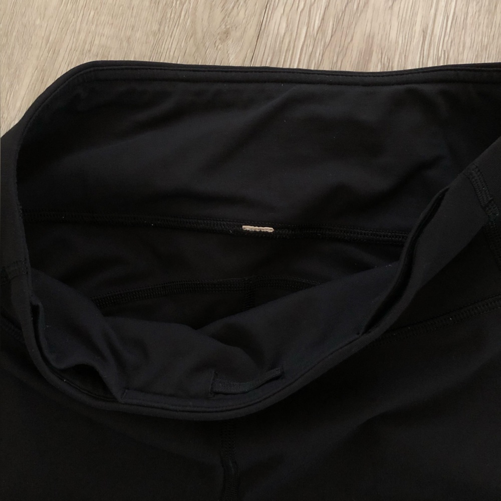 Lululemon Smooth Stride Tight Scalloped Mesh Legging Black Size 6 - Picture 3 of 12